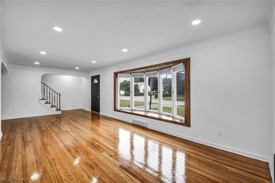 Stunning Newly Remodeled Home in Desirable Euclid! Welcome to - photo 9