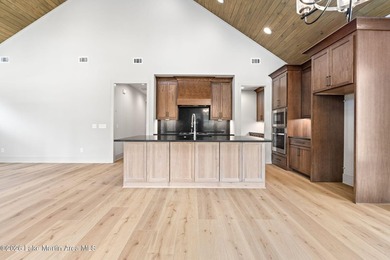 Positioned within White Oak Landing, this 5 bedroom, 3 bath lake - photo 28