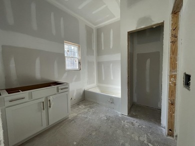 UNDER CONSTRUCTION in Mount Vintage! Hurricane Builders presents - photo 30