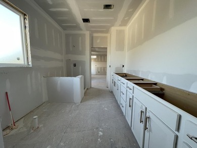 UNDER CONSTRUCTION in Mount Vintage! Hurricane Builders presents - photo 37