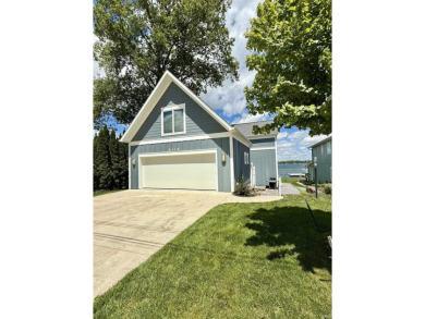 Lake Home For Sale in Syracuse, Indiana