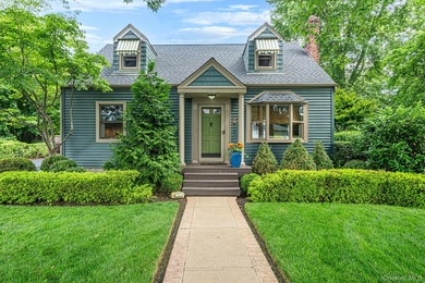 Timeless 1948 charm meets thoughtful modern living in this - photo 1