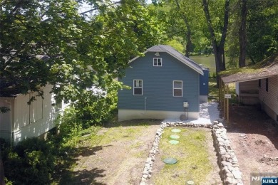 Lake Home For Sale in Oakland, New Jersey
