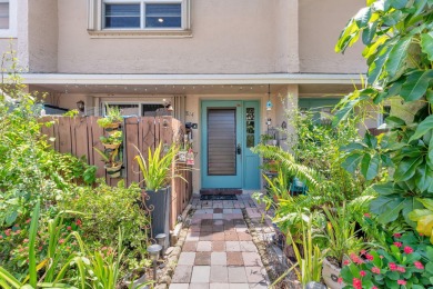 Lake Townhome/Townhouse For Sale in Coconut Creek, Florida