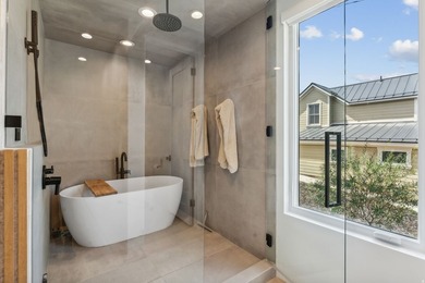 Perfect in Park City. This stunning three-bedroom, 3.5-bath - photo 21