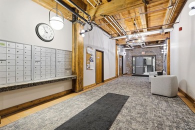 Located on a quiet street in the heart of the North Loop, you - photo 26