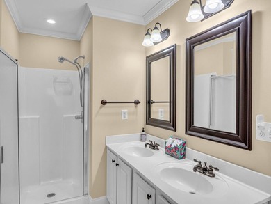 Centrally Located Home w/ Swimming Pool! Hidden Pines - photo 28