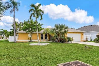 Cape Coral Lakes Area Home For Sale in Cape Coral Florida