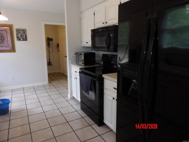 Welcome home to this beautifully maintained residence offering - photo 6