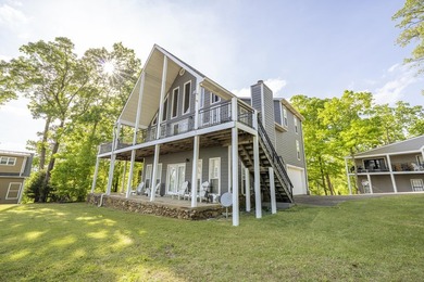 SIMPLY STUNNING - Room to gather. Space to play. Views to LOVE! - photo 3