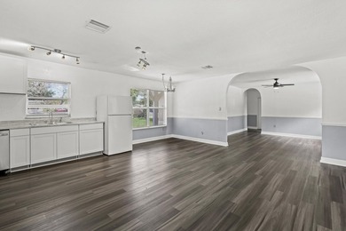 Charming 3-bedroom pool home in a great Port St. Lucie location! - photo 8
