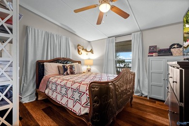 Dream lake home on Lake Neely Henry. This open concept three - photo 26