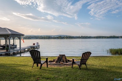 Dream lake home on Lake Neely Henry. This open concept three - photo 32