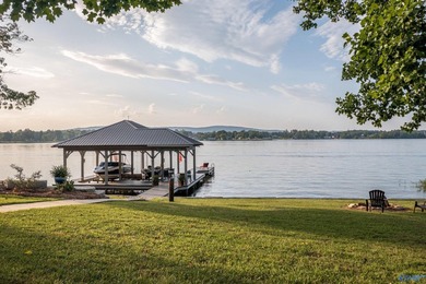 Dream lake home on Lake Neely Henry. This open concept three - photo 33