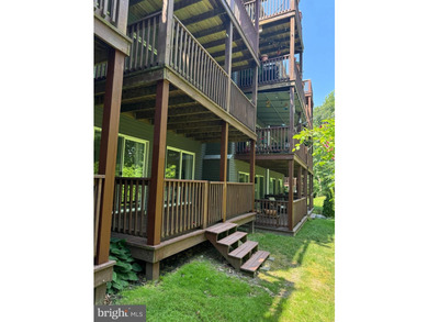 Welcome to 113 NE Isle Dr located in the beautiful, water - photo 34