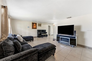 Welcome home to this move-in-ready 3-bedroom, 2-bathroom home in - photo 3