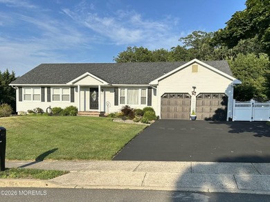 Welcome to this beautifully renovated, move-in-ready ranch in - photo 1