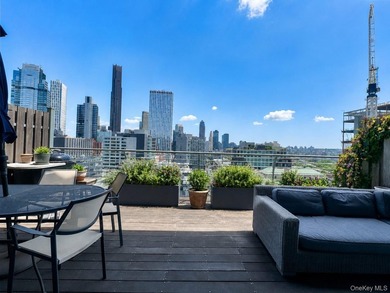 Brooklyn living at its best. Don't let the term *studio* fool - photo 13