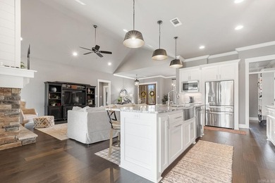 Beautifully maintained home on acrerage!! 4 bedrooms, huge bonus - photo 24