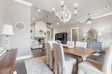 Beautifully maintained home on acrerage!! 4 bedrooms, huge bonus - photo 36