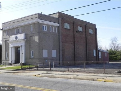 This property is situated within the MD1 (marina district) of - photo 3