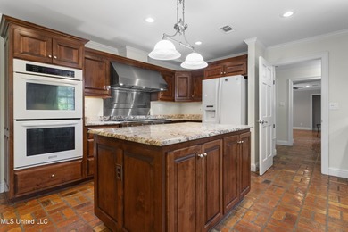 Bayou View Beauty - Perfect for Large or Multi-Generational - photo 13