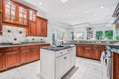 Welcome to 4488 Richmond Hill Drive, a beautifully crafted - photo 14