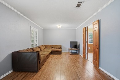 Welcome to this charming traditional-style, two-story home - photo 29