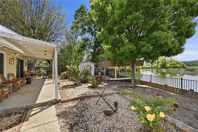 Waterfront living meets privacy, space, and adventure with this - photo 44