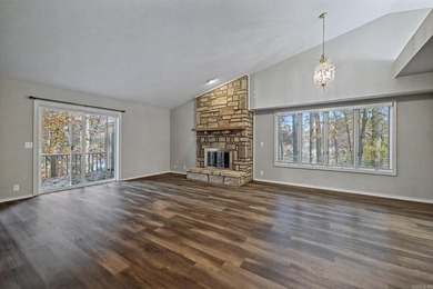 Lake Segovia Townhome/Townhouse For Sale in Hot Springs Village Arkansas