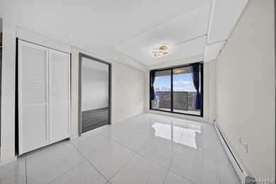 -Modern Luxury Rare Tax-Abated Condo in the Heart of Flushing - photo 10