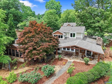 Beautiful lakefront home on a rare level lot with stunning - photo 2