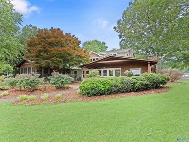 Beautiful lakefront home on a rare level lot with stunning - photo 5