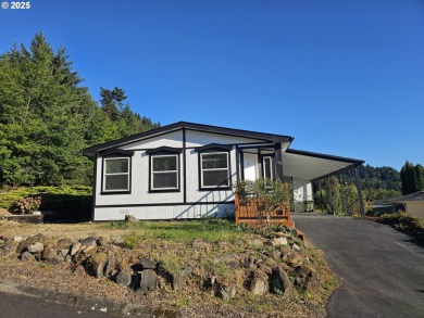 Lake Home For Sale in Kalama, Washington