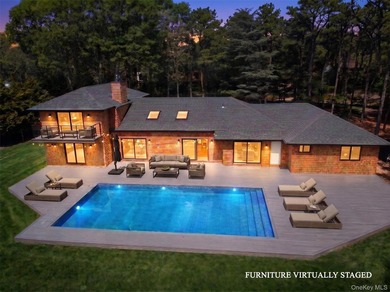 A sweeping circular driveway welcomes you to this ultra-private - photo 14
