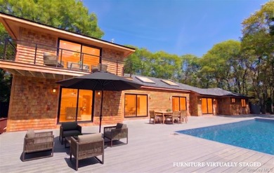 A sweeping circular driveway welcomes you to this ultra-private - photo 15