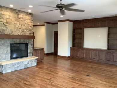 Searching for privacy? Welcome to this stunning custom built 8 - photo 24