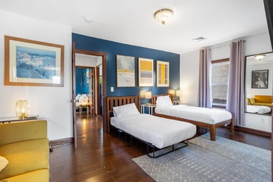 Welcome to this charming 4-bedroom, 2.5-bath single-family home - photo 33