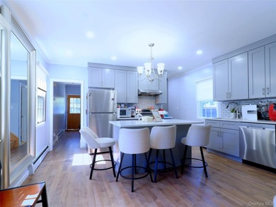 Renovated in 2020. 3 Bedrooms,1 Full Bath Cozy Colonial Zoned in - photo 11