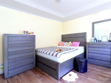 Renovated in 2020. 3 Bedrooms,1 Full Bath Cozy Colonial Zoned in - photo 15