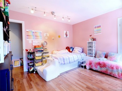 Renovated in 2020. 3 Bedrooms,1 Full Bath Cozy Colonial Zoned in - photo 16