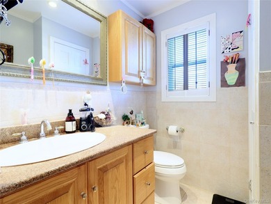 Renovated in 2020. 3 Bedrooms,1 Full Bath Cozy Colonial Zoned in - photo 18