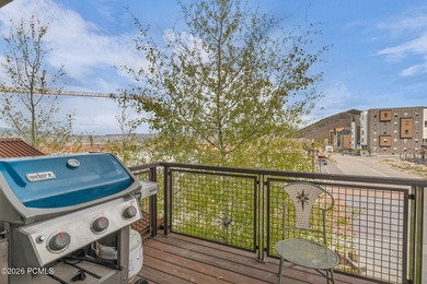 Rarely available end-unit townhome at 3827 Blackstone Drive - photo 19
