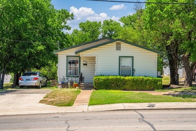Lovely 3 bedroom 1 bath 1100 sq. ft. frame home, built in 1955 - photo 6