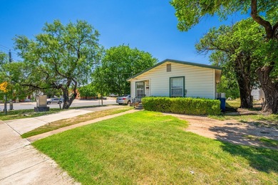 Lovely 3 bedroom 1 bath 1100 sq. ft. frame home, built in 1955 - photo 7