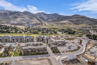 Rarely available end-unit townhome at 3827 Blackstone Drive - photo 36