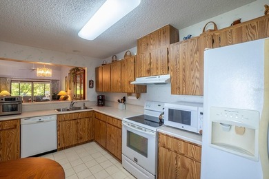 Coastal living at its best! This beautifully maintained, fully - photo 9