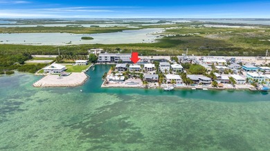 Sailor's Dream -- waterfront living at its best! Beautifully - photo 3