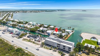 Sailor's Dream -- waterfront living at its best! Beautifully - photo 10