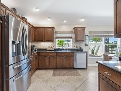 Welcome to this beautiful TURNKEY Stoneybrook Courtyard Villa - photo 16